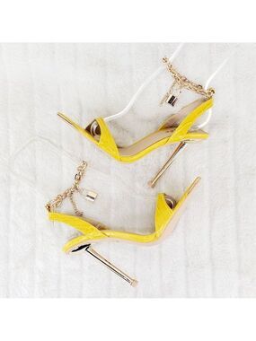 Nicely Lock Chain Strap High Heels Metal Toe Tip Yellow Super Cute
